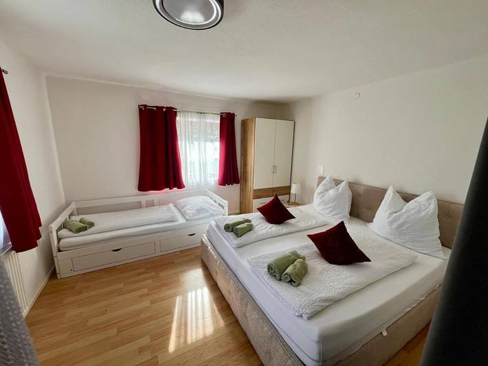 Ferienwohnung für 3 Personen, mit Terrasse und Ausblick in Stams
