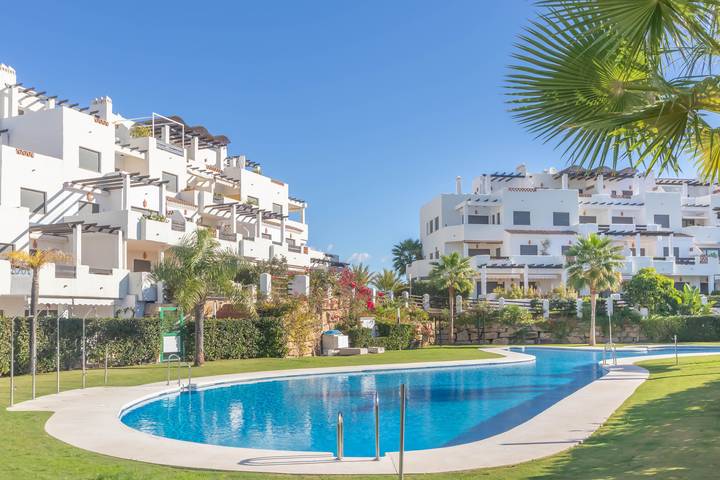 Gîte pour 4 personnes, avec piscine ainsi que terrasse et vue sur l’océan à Estepona - 4