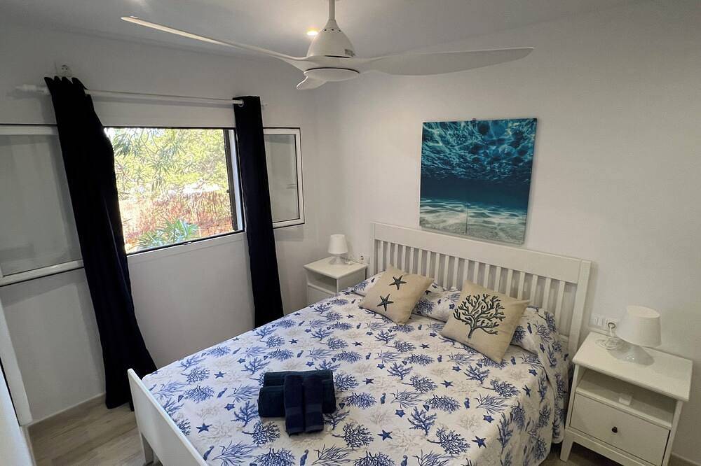 900 mt Es Pujols, fastastic two-room apartment \"Ismera 2 \" very quiet! Wi Fi, smart Tv in Es Pujols, Formentera