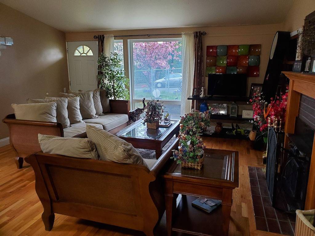 Home 5-7 minutes from Sea-Tac airport, in SeaTac, King County