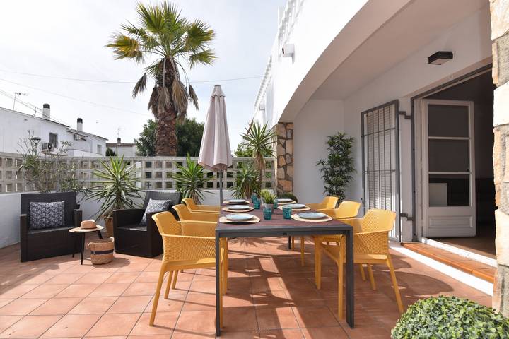 Chalet para 6 personas, con piscina y terraza, Se admiten mascotas en Alt Empordà - 4