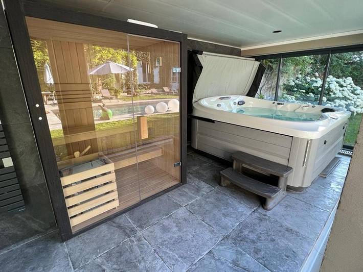 Demeure Les Aiglons, Chambres d'hôtes & Spa in Fontainebleau, Seine-et-Marne