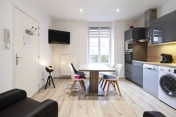 Gîte pour 2 personnes, avec jardin dans Office De Tourisme De Vittel