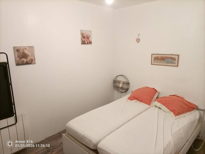 Gîte pour 3 personnes, avec vue et terrasse à Saint-Martin-de-Landelles - 2