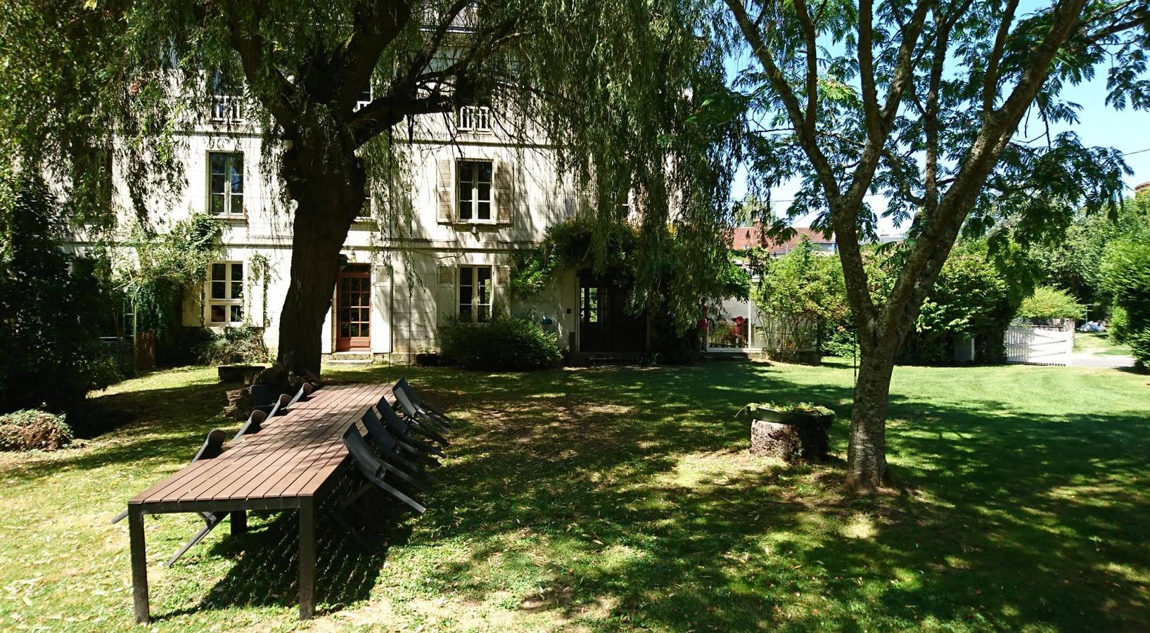 Moulin pour 15, 6 chambres : nature, baignade, canoë in Villeloin-Coulangé, Région de Loches