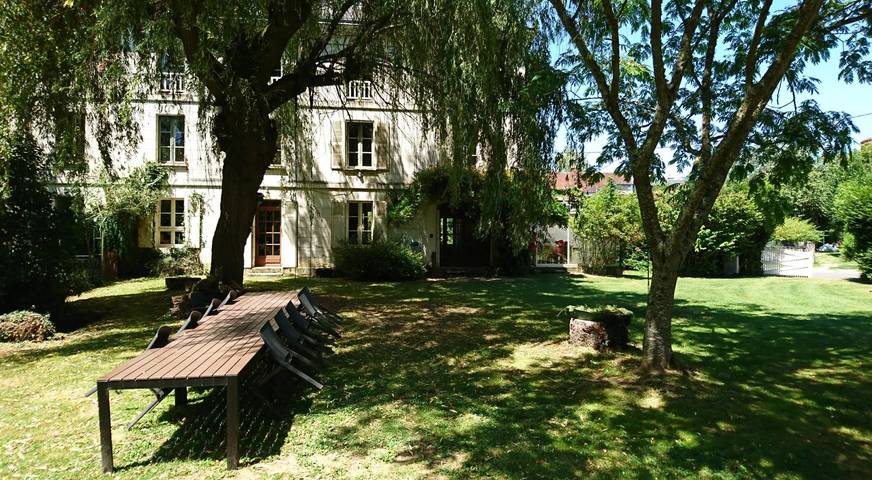 Gîte pour 15 personnes, avec jardin, animaux acceptés en Indre-et-Loire - 2