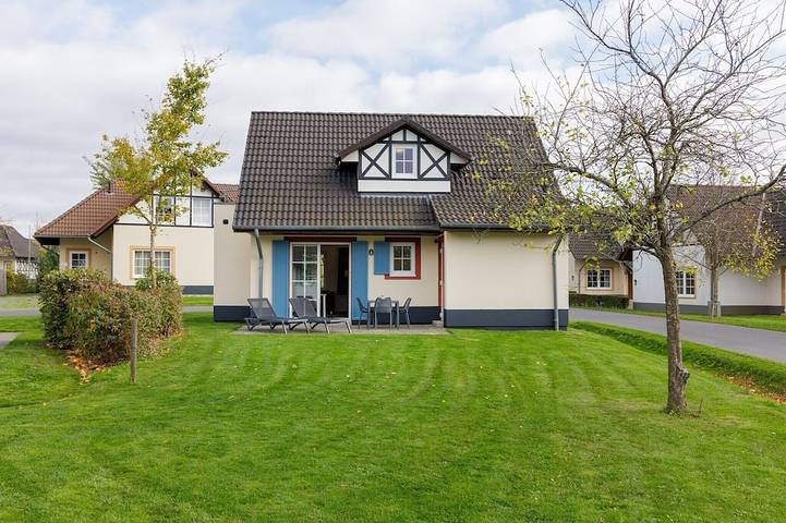 Ferienhaus für 4 Personen, mit Garten und Pool - 1