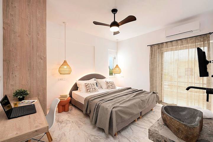 Villa Remezzo Heated Pool, Beach Side, 24 guests in Chania und Umgebung