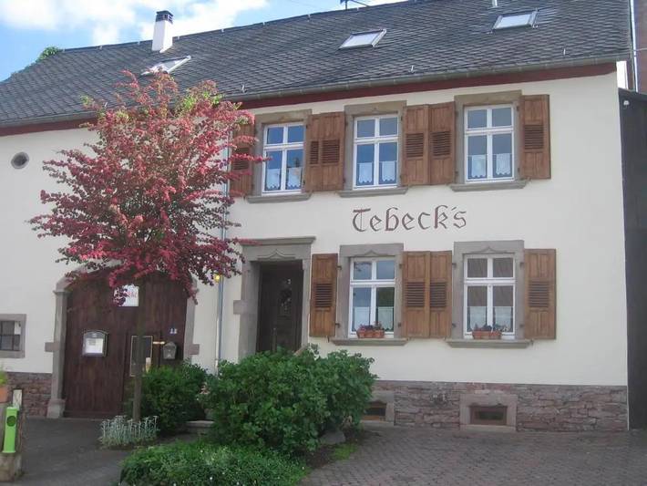 Ferienwohnung für 4 Personen, mit Balkon und Terrasse sowie Garten in Wadern
