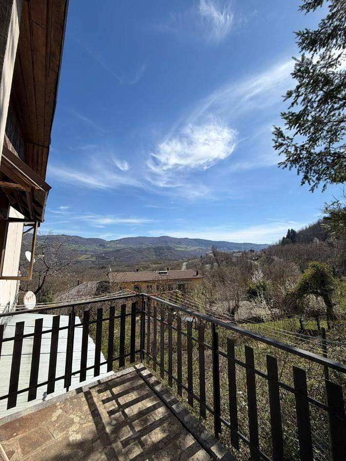 Gîte pour 6 personnes, avec terrasse ainsi que vue et jardin à Castiglione dei Pepoli - 2