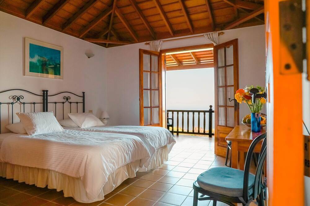 Villa-Classique-Sdb privée-Vue sur l'océan in El Fuerte, Breña Alta