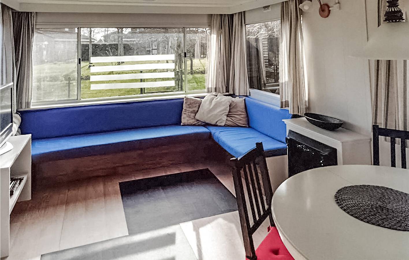 Mobile Home for 4 people with garden in Franekeradeel, North Sea Netherlands