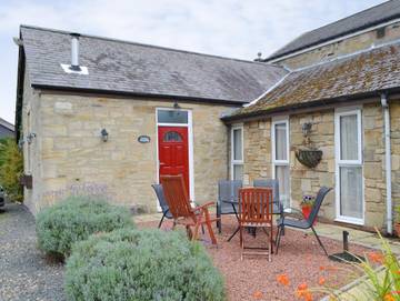 Log Cabin for 2 People in Northumberland, North East England, Photo 1