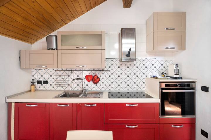 Ely House Holiday Home with Mountain View, Wi-Fi and Air Conditioning in Salerno, Tyrrhenian Coast Campania