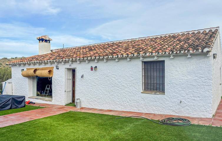 Escapadas de fin de semana para 10 personas, con terraza además de sauna y jardín en Málaga