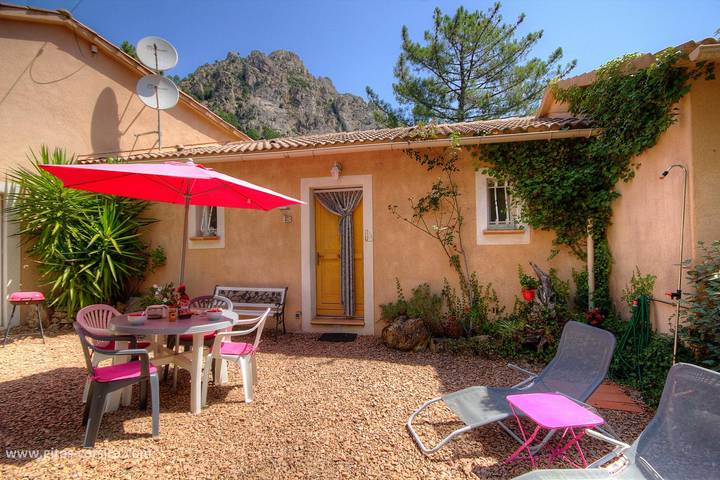 Gîte pour 2 personnes, avec Terrasse et Vue