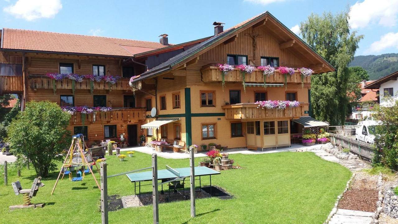 Biobauernhof Vilshof in Tannheim (Tirol), Allgäuer Alpen (Österreich)