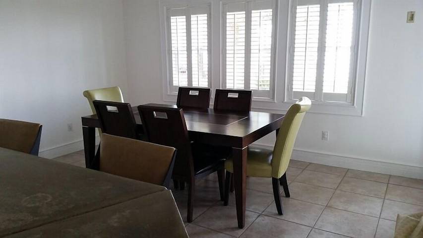 Vacation rental for 6 people, with hot tub and yard, with pets in Palm Harbor