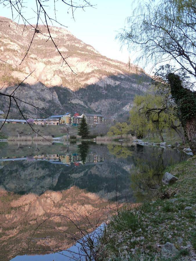 Hôtel pour 2 personnes, avec jardin et jacuzzi ainsi que sauna et piscine à Le Lauzet-Ubaye