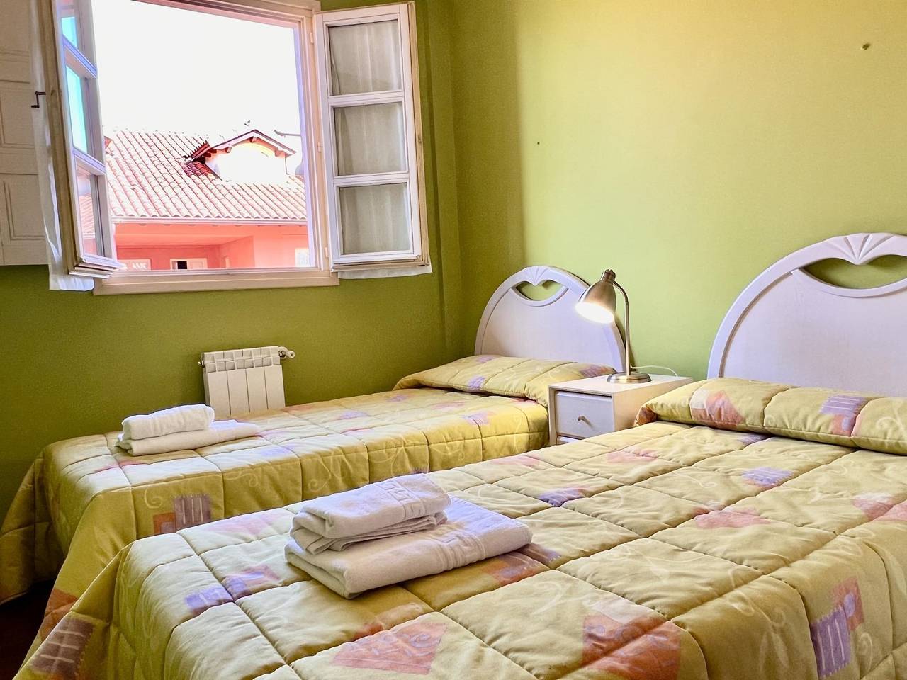 Entire holiday apartment, Cozy apartment with parking in Comillas in Comillas, Cantabrian Coast