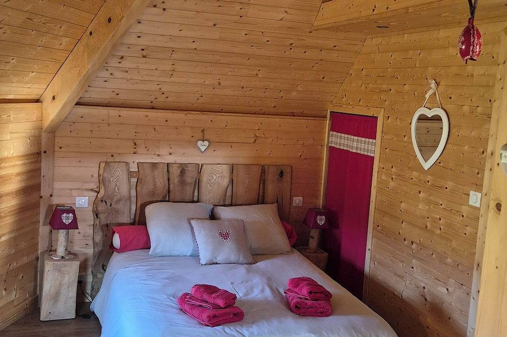 Chalet \"Le Mélèze\" à la campagne in Anterrieux, Région de Saint-Flour