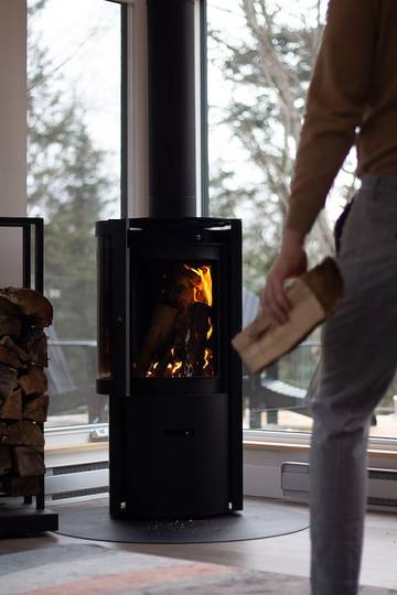 Chalet for 4 Guests in La Conception, Mont-Tremblant, Picture 4