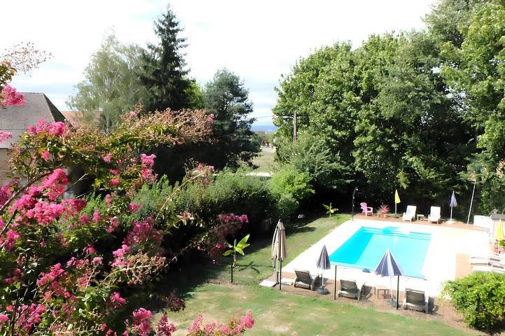 Location de vacances pour 10 personnes, avec Terrasse ainsi que Jardin et Sauna à Argilly