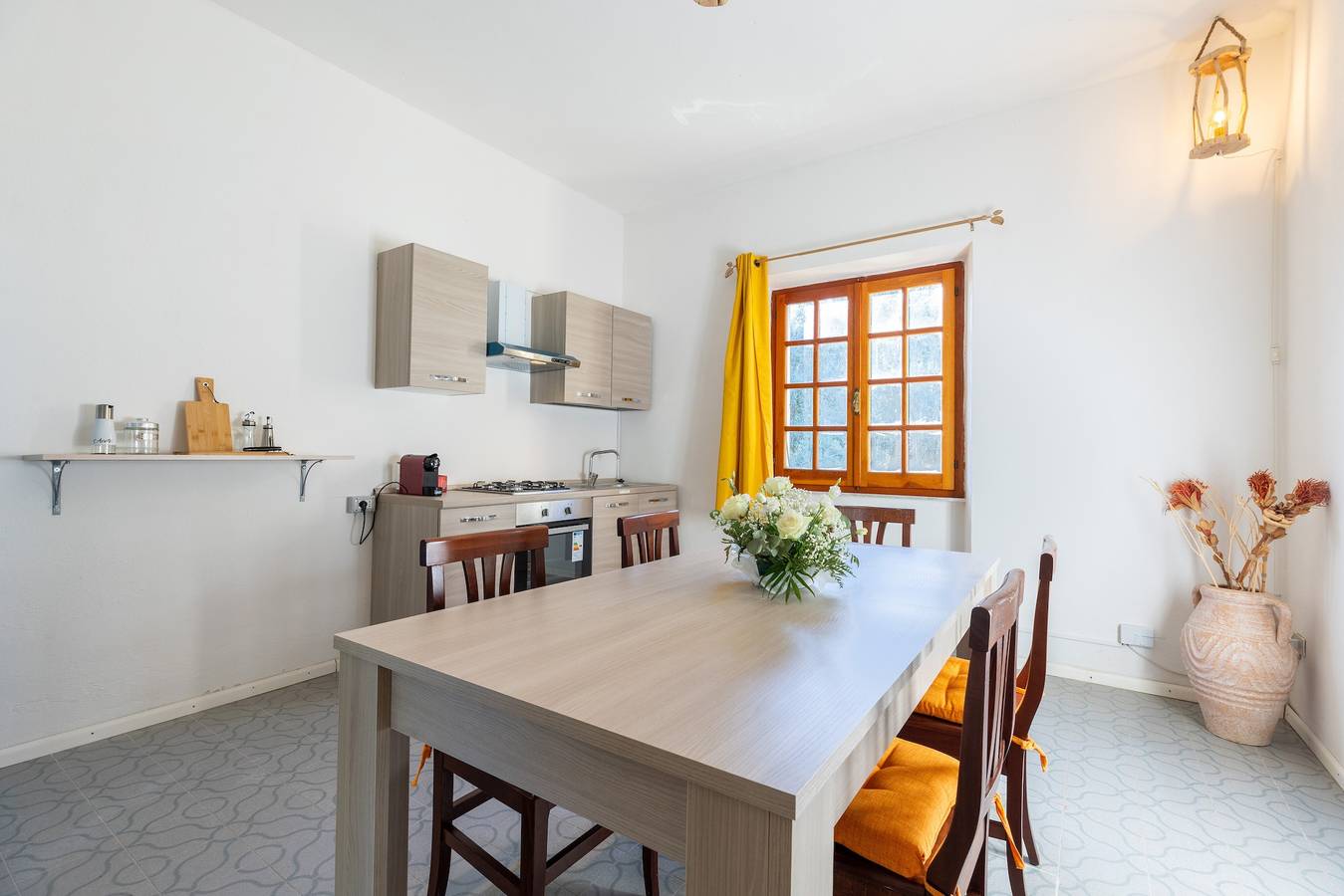 Casa Vacanze 'La Perla del Mare' con Vista Montagna, Giardino Privato e Wi-Fi in Olbia, Gallura