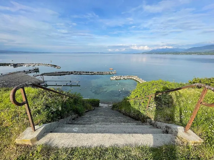 Casa de vacaciones para 12 personas, con jardín además de vistas al lago y vistas - 1
