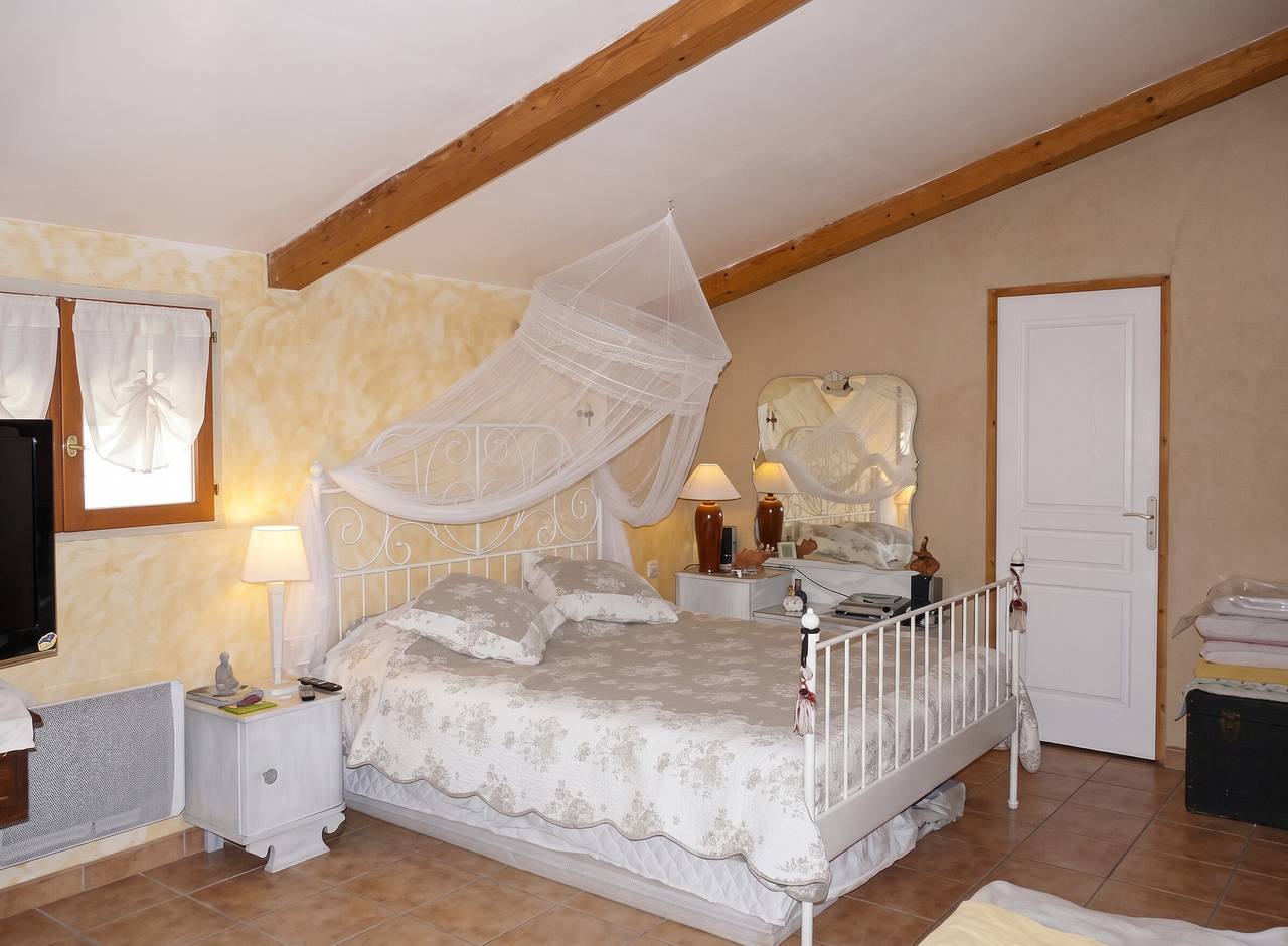Studio entier, Studio cosy avec piscine à Cotignac, 29 m² in Cotignac, Région de Brignoles