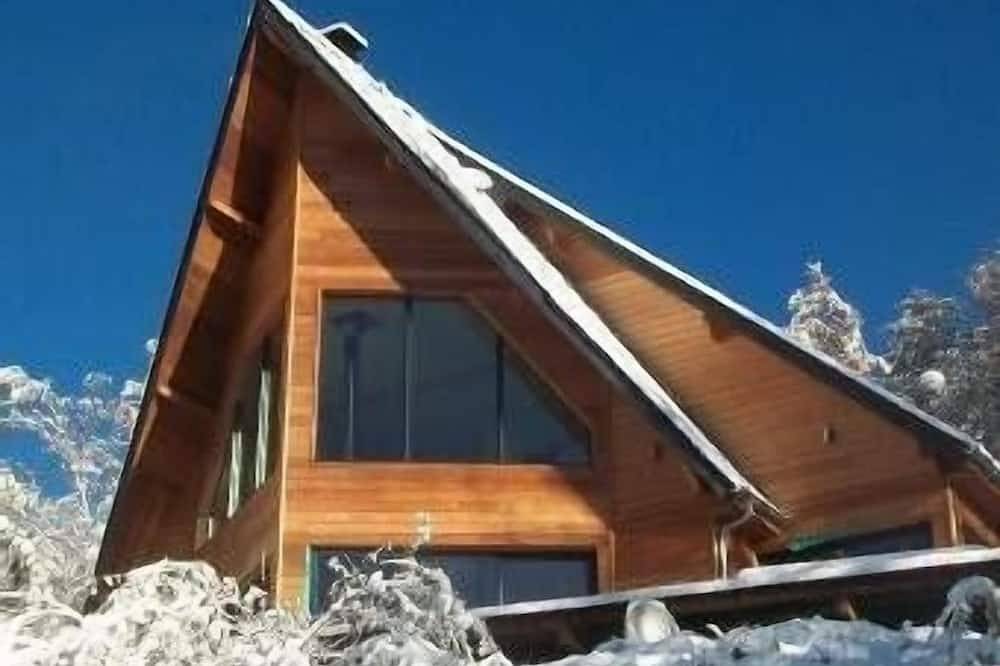 Rare Chalet Bois Contemporain Vue Imprenable à 1000m Alt à 6 Km Station in Vier-Bordes, Pyrénées