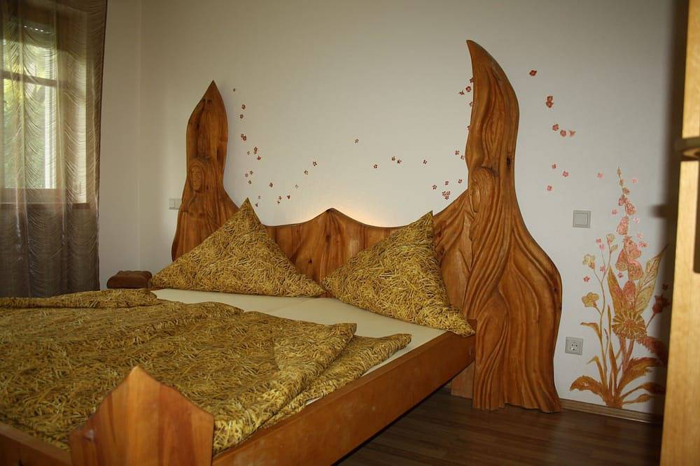 Ganze Wohnung, Sagenhafte Ferienwohnung \"Mittagsfrau\" - Fewo am Schiemenzfliess in Burg (Spreewald), Lausitz