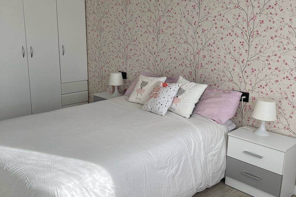 Playa y ciudad in Riveira, Rias Baixas