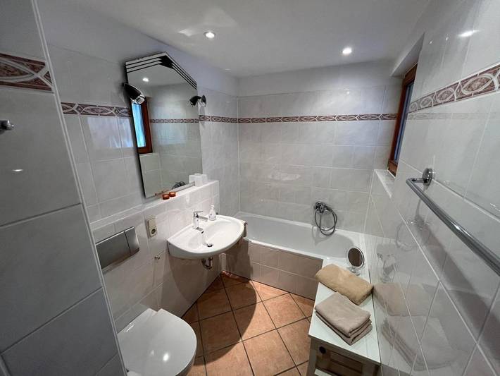 Gîte pour 2 personnes, avec vue ainsi que jardin et terrasse à Bergneustadt - 4