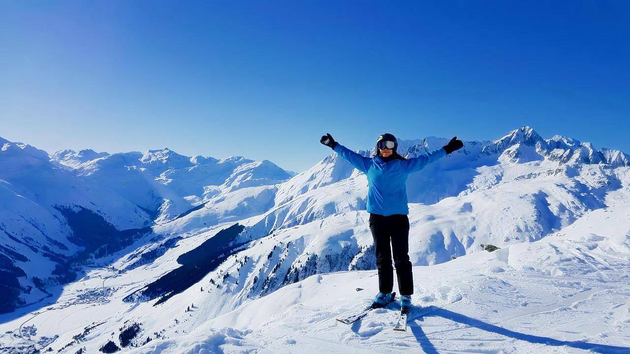 Appartement de vacances entier, Cosy holiday flat at the Disentiserhof in Disentis, Surselva