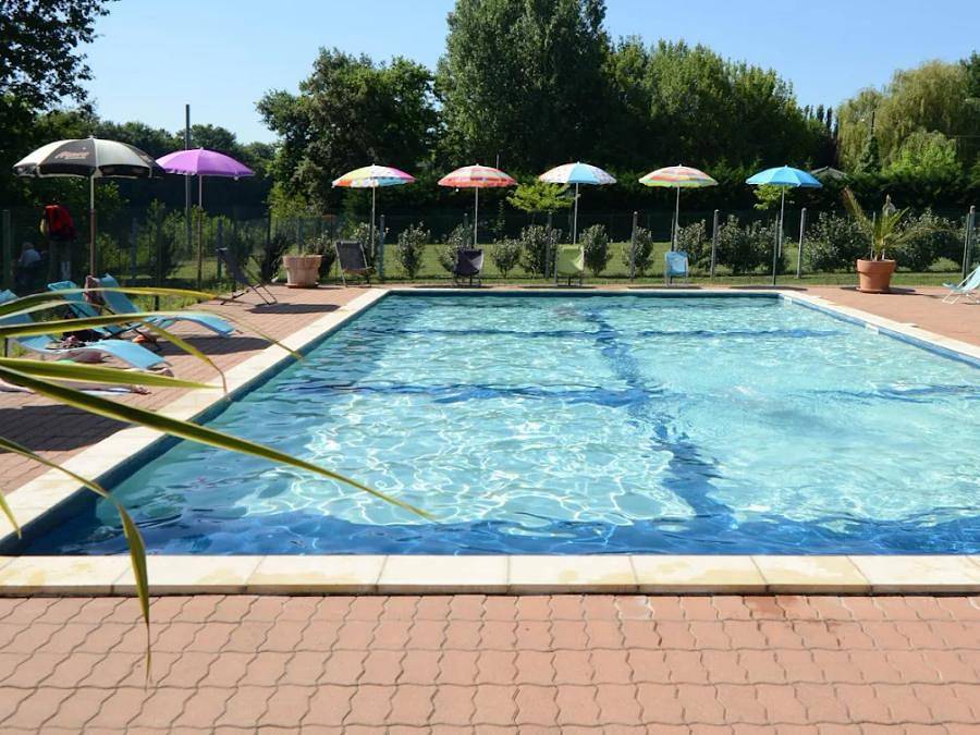 Camping Les Catalpas - Chalet 5 personas - H 33 Chalet 2 dormitorios Terraza Planta baja in Fumel, Región de Villeneuve-sur-Lot