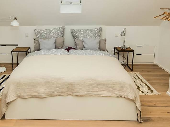 Ferienwohnung für 2 Personen, mit Seeblick und Balkon - 1