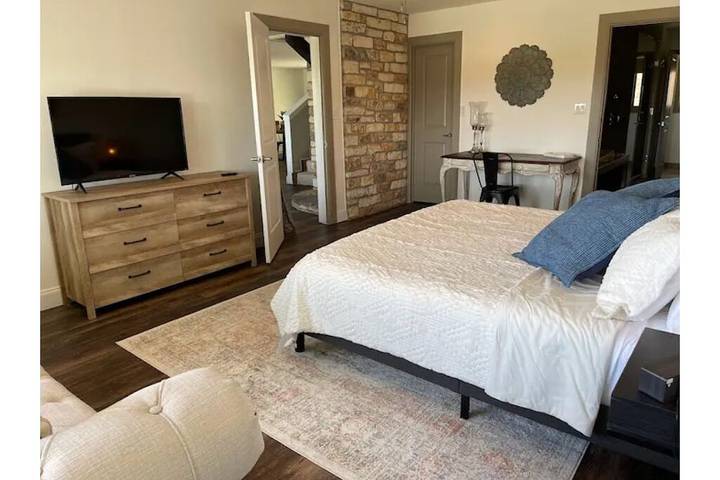 Vacation house for 10 people, with balcony in Lake Travis