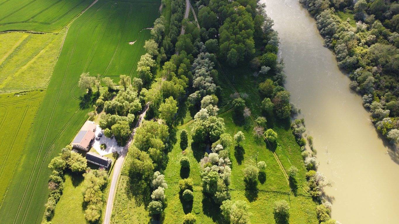 La Longère de Varennes - piscine intérieure et sauna in Charette-Varennes, Région de Louhans