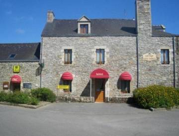 Hôtel pour 2 personnes, avec terrasse ainsi que jardin et piscine à Pluherlin