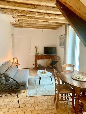 Gîte pour 4 personnes, avec vue et terrasse à Santenay