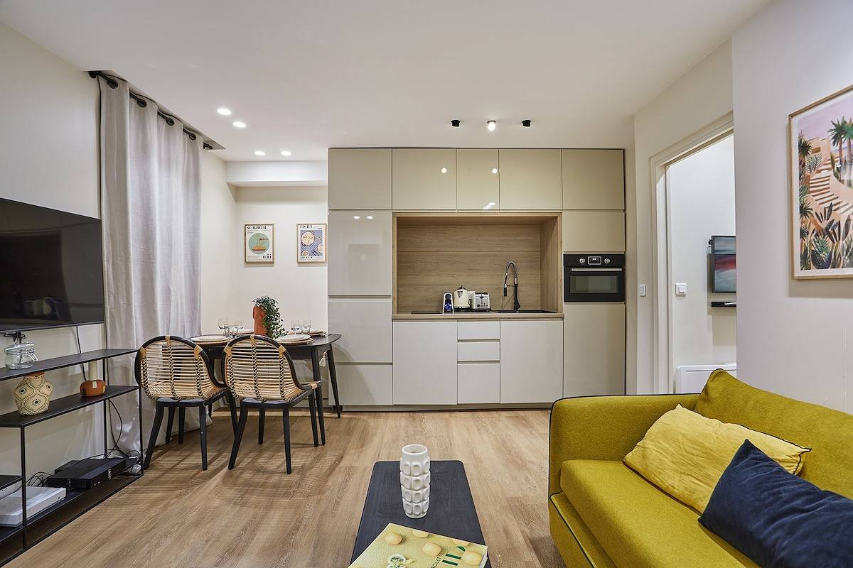 Appartamento intero, Charming Apartment Center of Paris Montmartre in Parigi, Ile-de-France