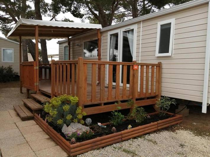 Camping pour 6 personnes, avec Terrasse