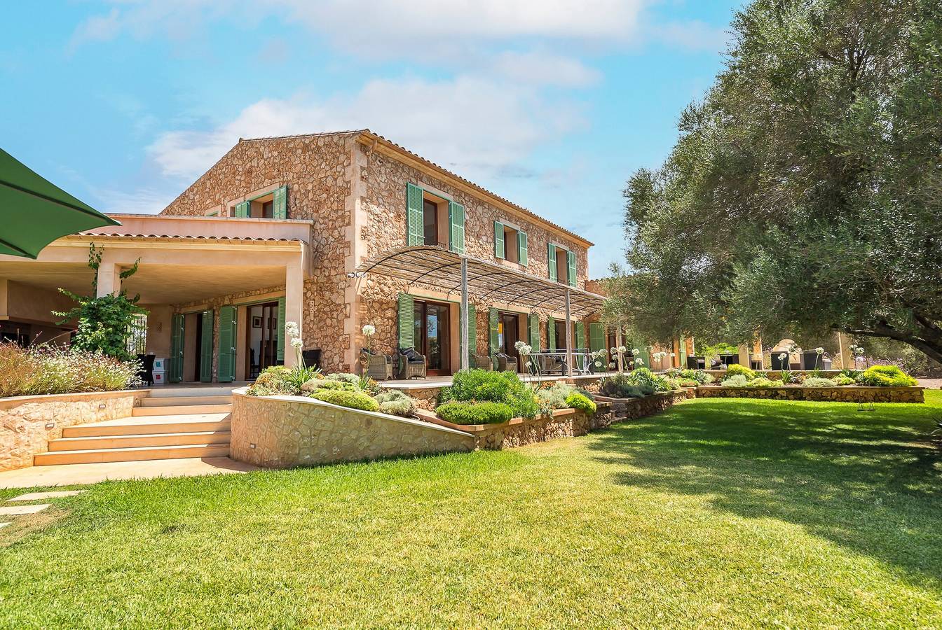 Villa 'Los Hibiscus' mit Bergblick, Wlan und Klimaanlage in Felanitx, Mallorca Süden