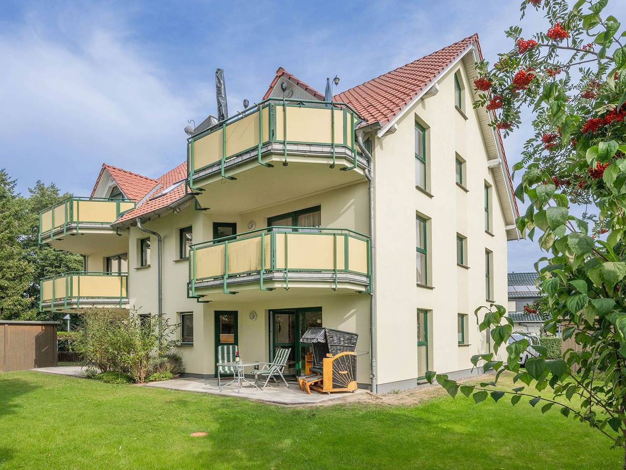 Ganze Ferienwohnung, Ostseetrio Haus 1 - 04 - Ostseetrio Haus 1 - 04 - Balkon, zentrale Lage moderne Ausstattung in Zinnowitz, Usedomer Norden
