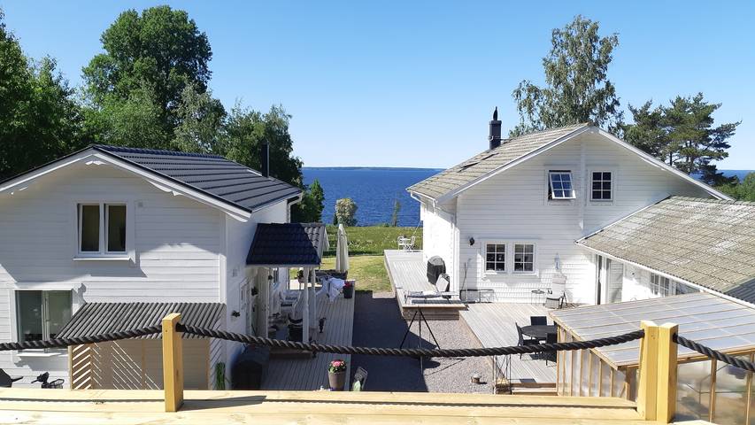 Ferienhaus für 6 Personen, mit Balkon und Whirlpool sowie Terrasse und Garten in Schweden - 2