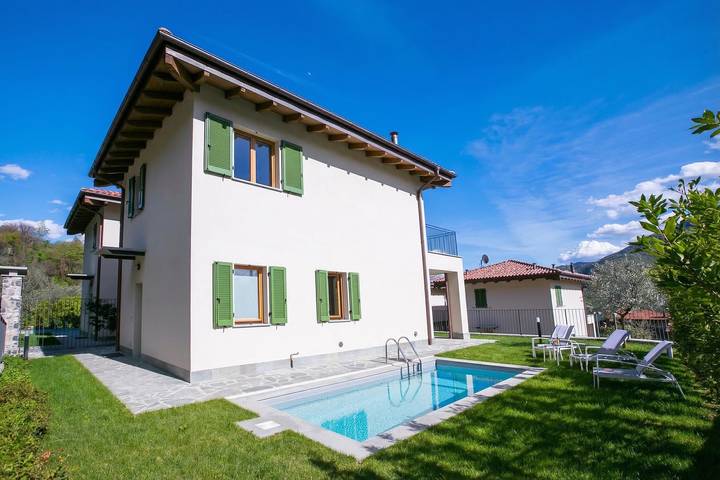Location de vacances pour 12 personnes, avec balcon ainsi que vue sur le lac et piscine dans Tremezzo - 3