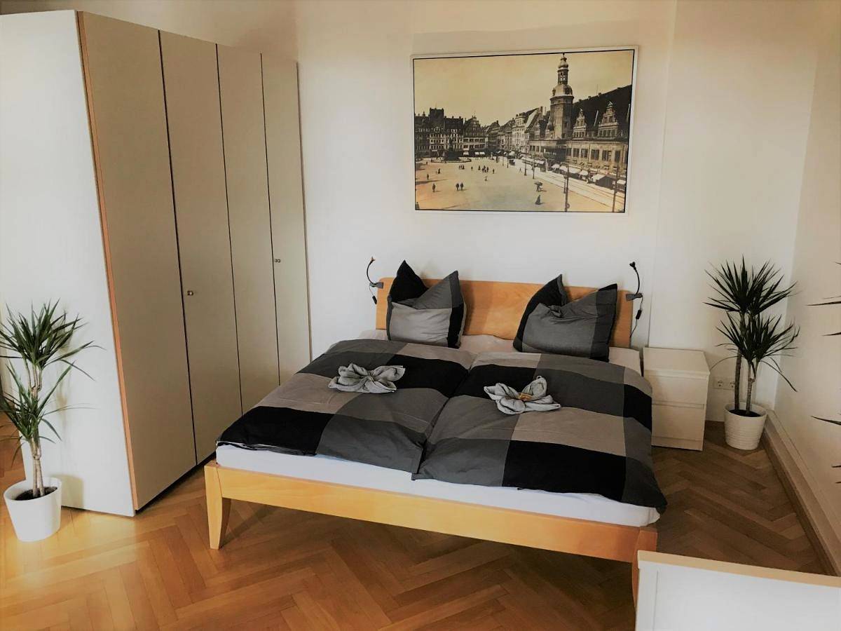 Ganze Wohnung, Ferienwohnung für 2 Personen mit Garten in Halle, Saale-Unstrut