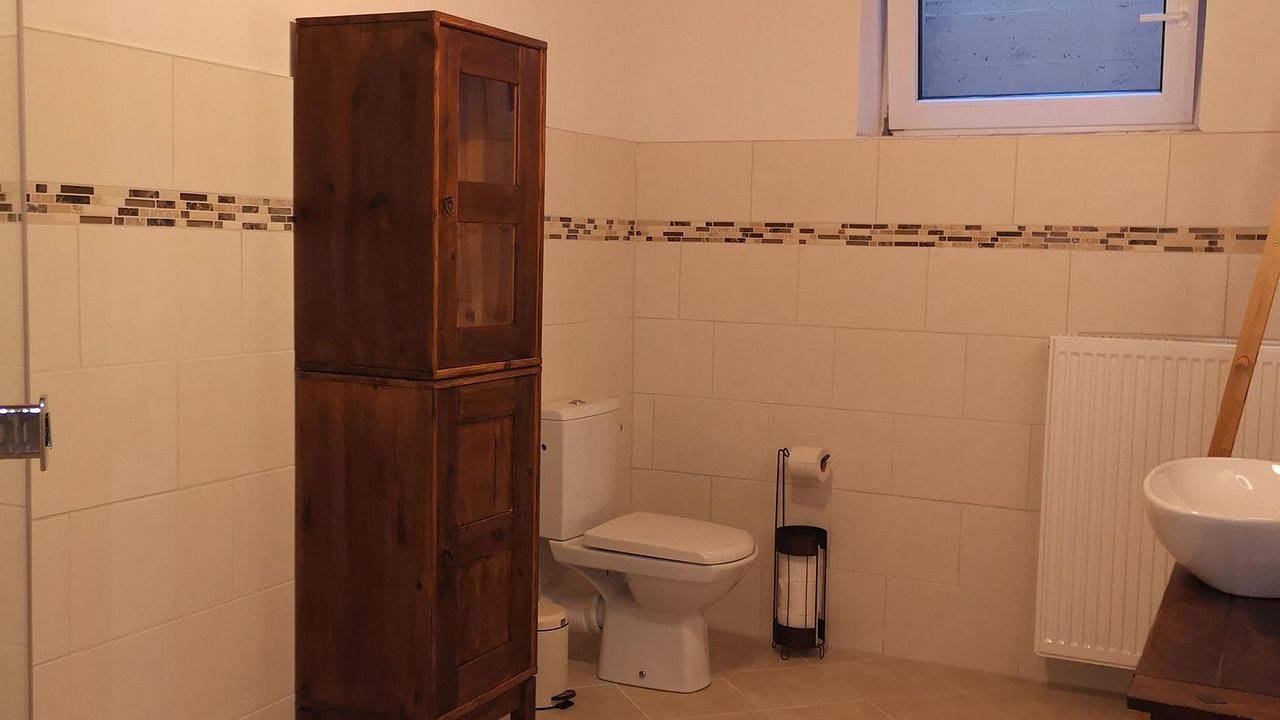 Ganze Ferienwohnung, Ferienwohnung für 4 Personen (100 m²) in Dernbach in Dernbach, Südliche Weinstraße
