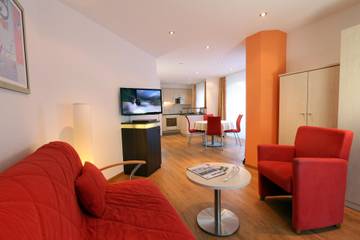 Vacation Apartment for 4 Guests in Saas-Fee, Monte Rosa Massiv, Picture 3
